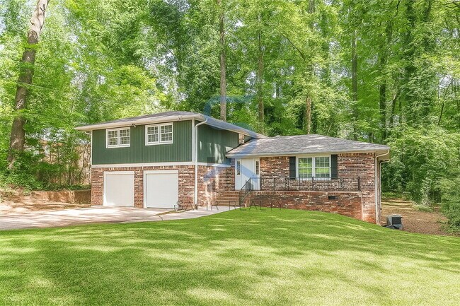 Building Photo - Move in before December 31st and choose your reward: a $250 Amazon Gift Card or a 55" Smart TV!