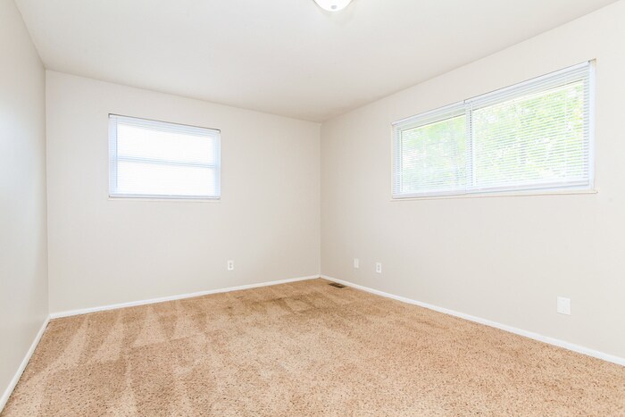 Building Photo - 11952 Wincanton Dr