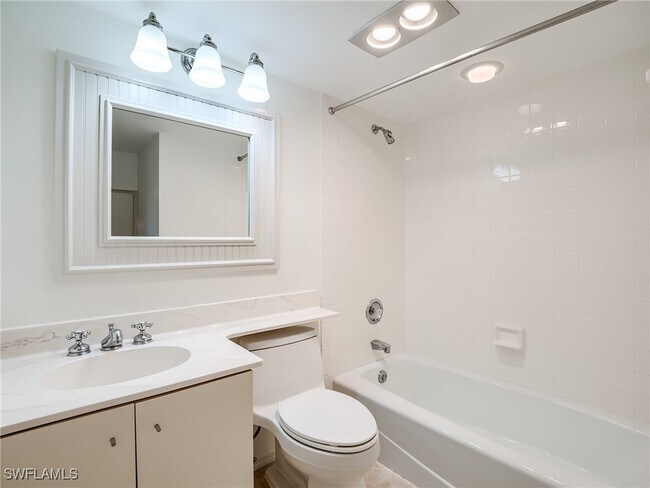 Building Photo - 1633 Spoonbill Ln