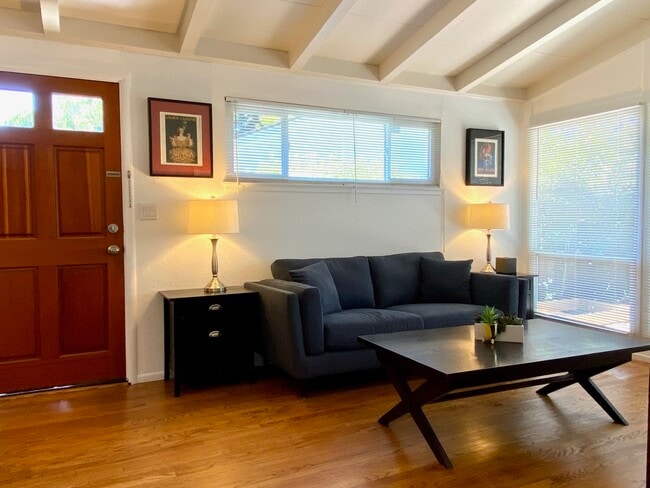 Building Photo - 251 El Carmelo Ave