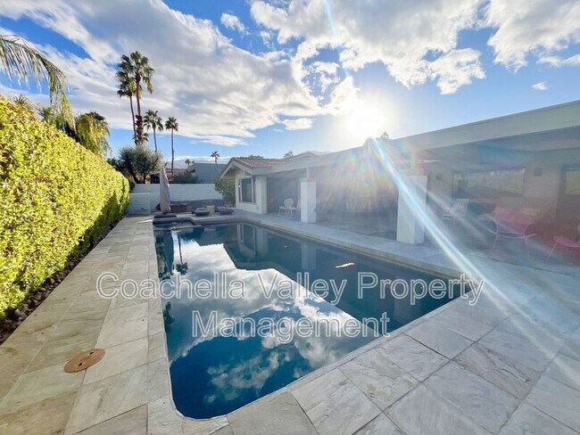 Building Photo - 48550 Valley View Dr