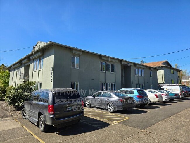 Building Photo - 355 SW 10th St