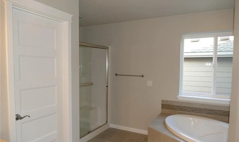 Building Photo - 5407 Lily Jo Ct SE