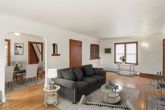 Building Photo - Baran (2018 11th St.)