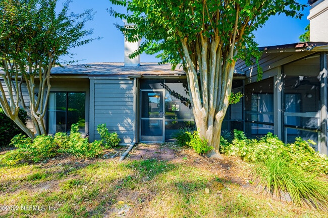 Building Photo - 111 Cranes Lake Dr