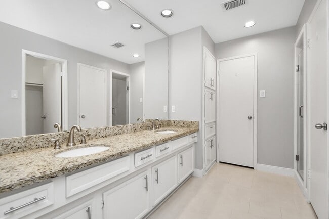 Building Photo - 2514 Trailside Ct
