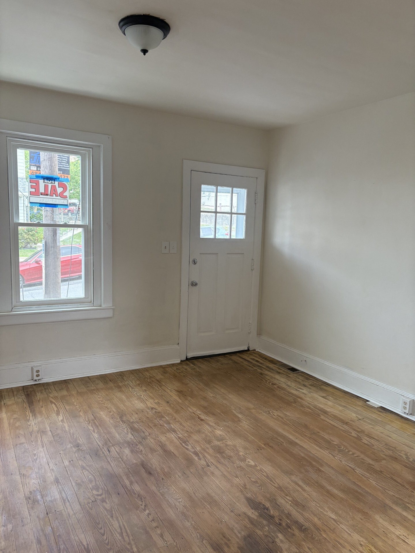 Building Photo - 606 Carlton Ave