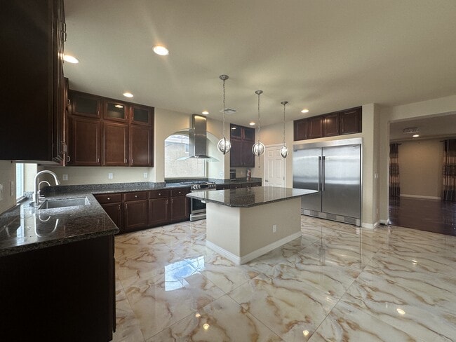 Building Photo - 8125 Crimson Creek Ct