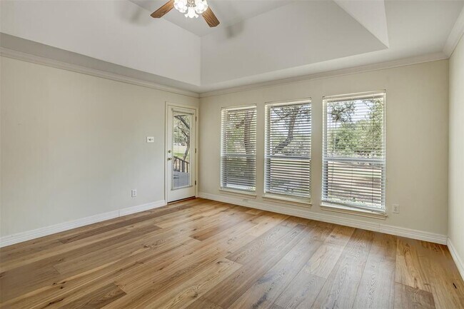 Building Photo - 410 Rolling Green Dr