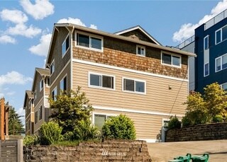 Building Photo - 3804 13th Ave W