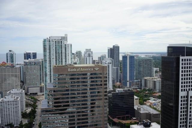 Building Photo - 475 Brickell Ave