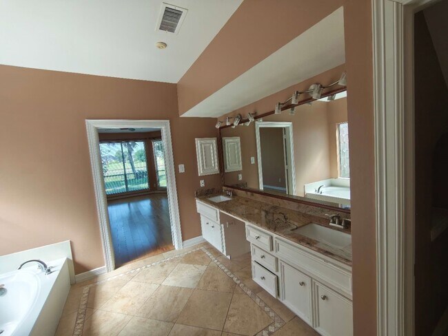 Building Photo - 3315 Frostwood Dr