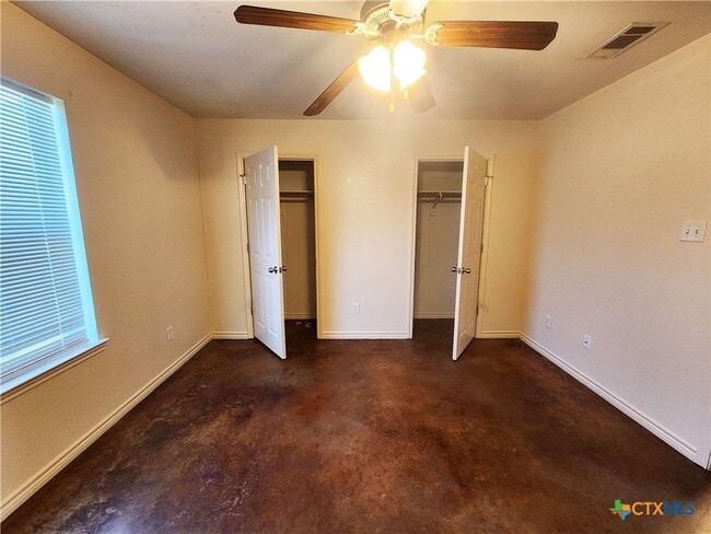 Building Photo - 1307 Cavalry Ln