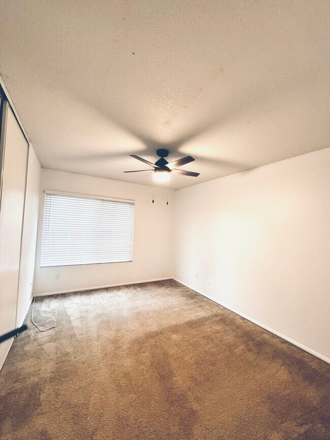 Building Photo - 6728 Omega Dr