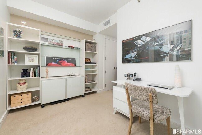 Building Photo - 631 Folsom St