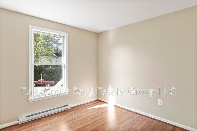 Building Photo - 2068C Virts Ln