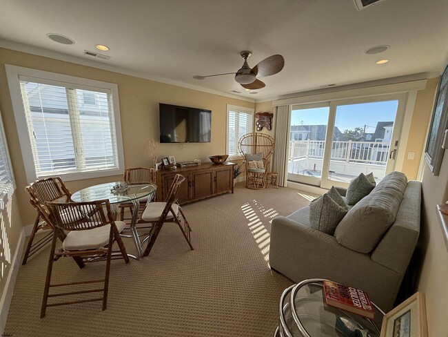 Building Photo - 103 S Andover Ave