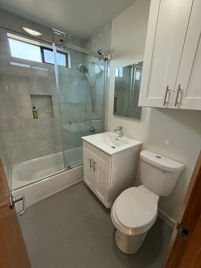 Building Photo - 4160 W 163rd St