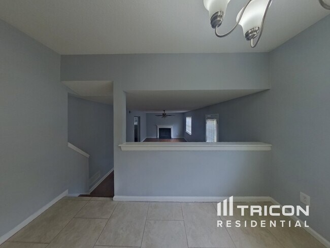 Building Photo - 61 Patricia Terrace