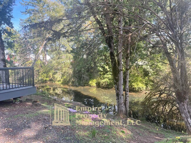 Building Photo - 93127 Marcola Rd