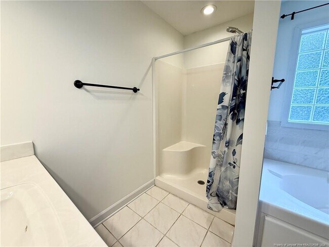 Building Photo - 82 Sonora Dr