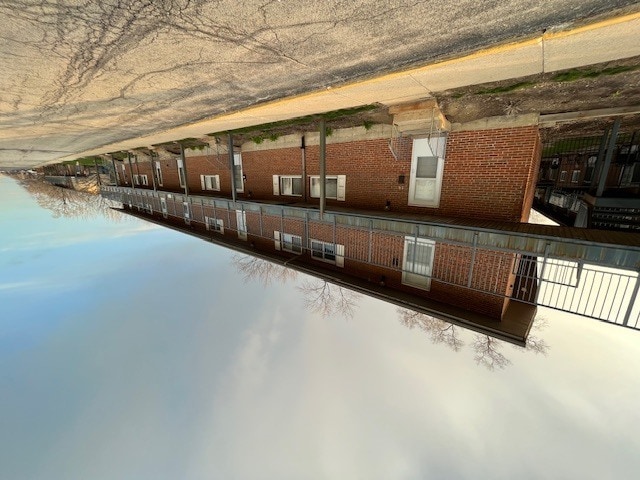 Building Photo - 1500 Busse Rd