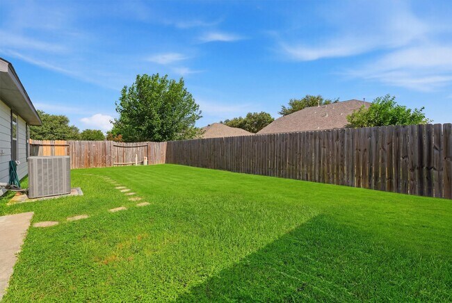 Building Photo - 25414 Barmby Dr