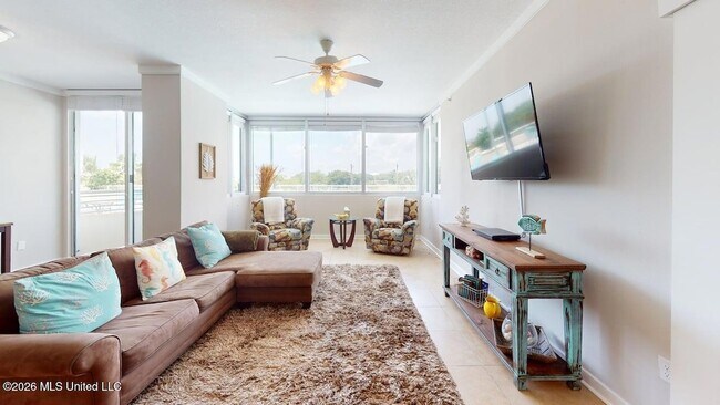 Building Photo - 2060 Beach Blvd