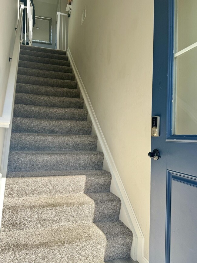 Building Photo - 2506 Crosshill Dr