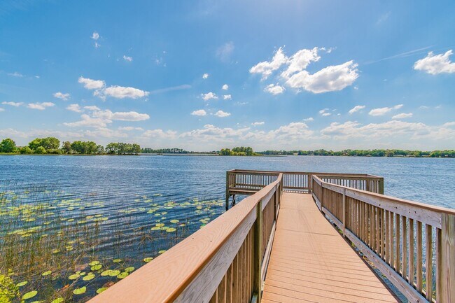 Building Photo - Resort Style Living! Stunning 3/2.5 Townhome in Waterleigh! Available April!