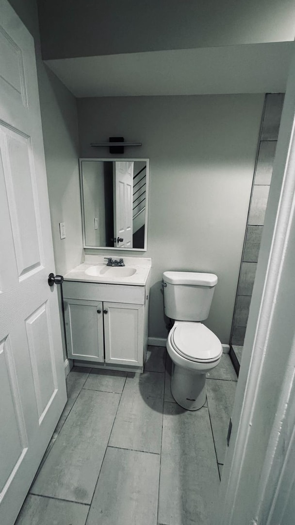 Building Photo - 228 S Edgewood St