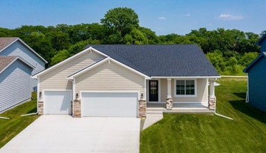 Building Photo - 2109 NE EWING CIR