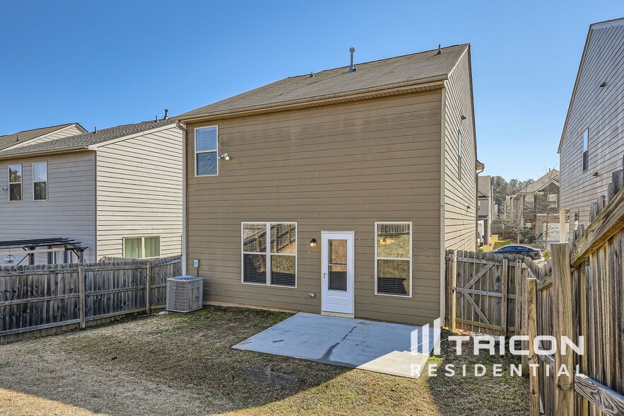 Building Photo - 5123 Rapahoe Trail