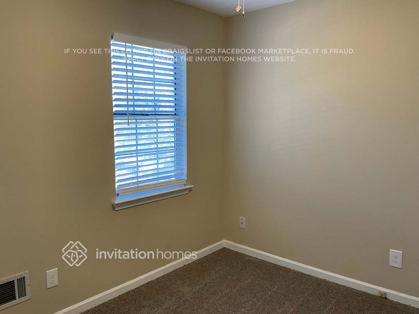 Building Photo - 2820 Sweet Oaks Ct