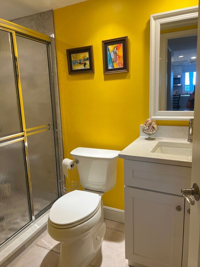 Building Photo - GREAT PRICE!  Gulf Horizon, Gulf Front, 2BR/2BA 1st Floor Condo