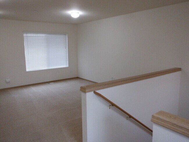 Building Photo - 1722 Cadborough Ln