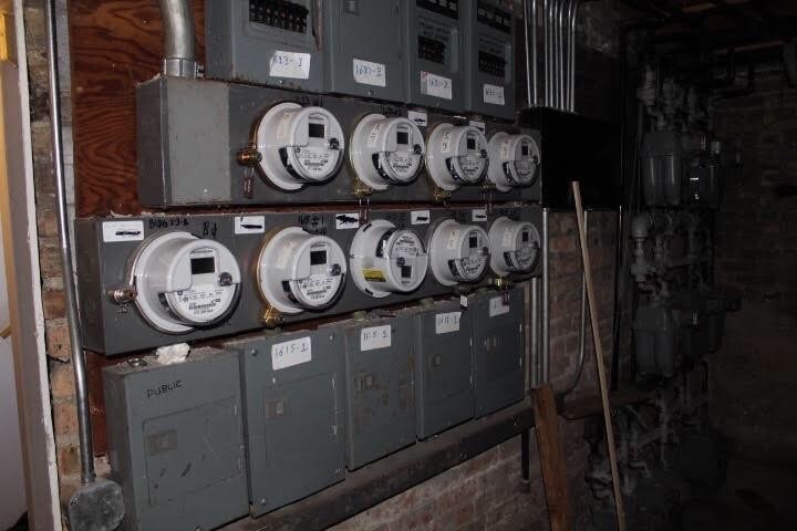 Building Photo - 1623 W 61st St