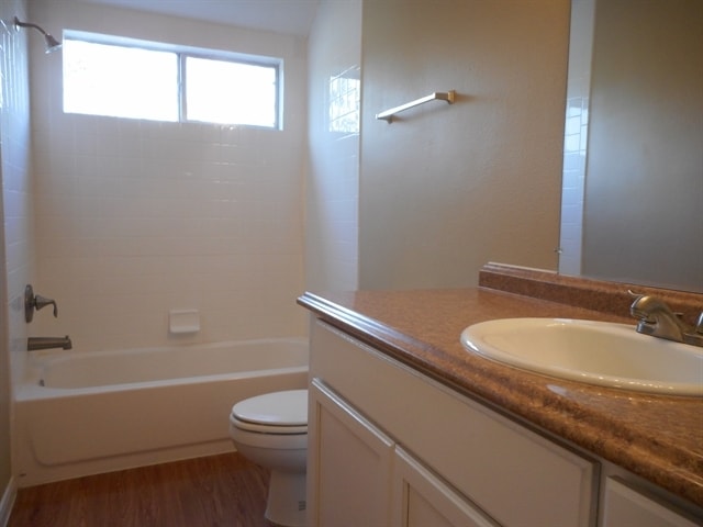 Building Photo - 22806 Tara Way Dr