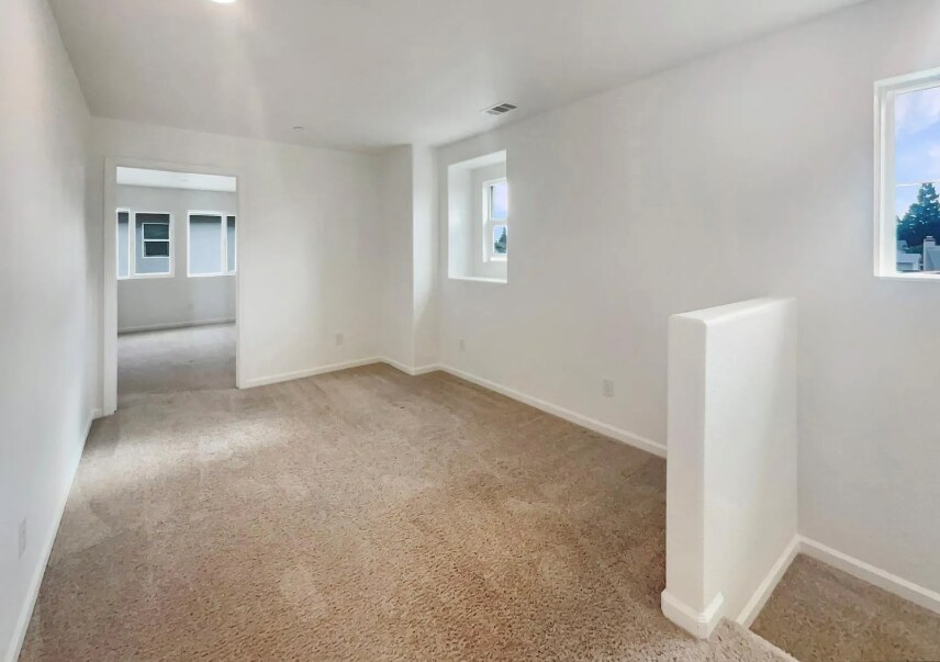 Building Photo - 3710 Roseparke Way