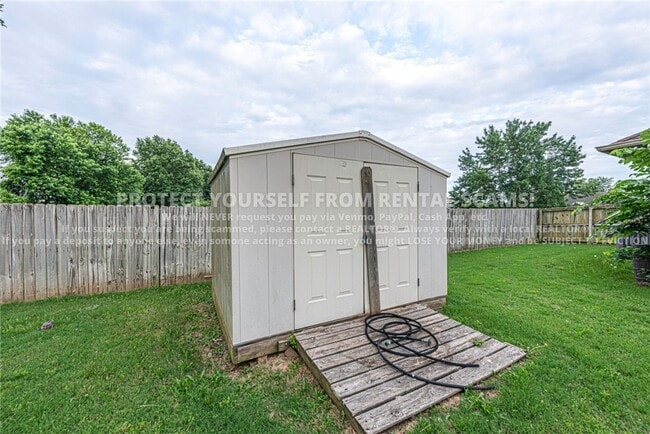 Building Photo - 288 Countryside Dr