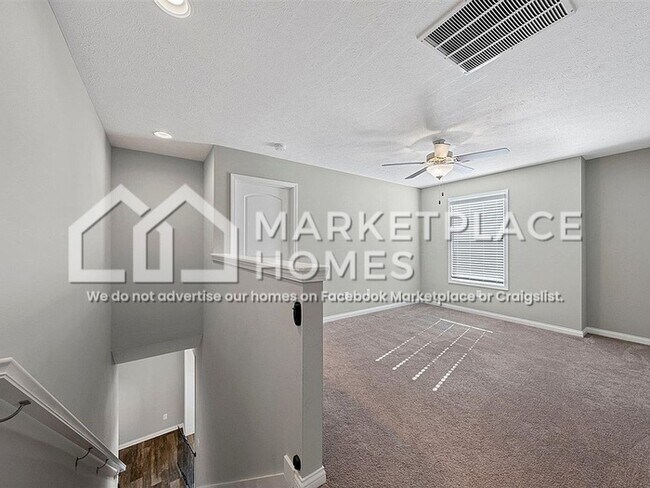 Building Photo - 554 Vining Ln