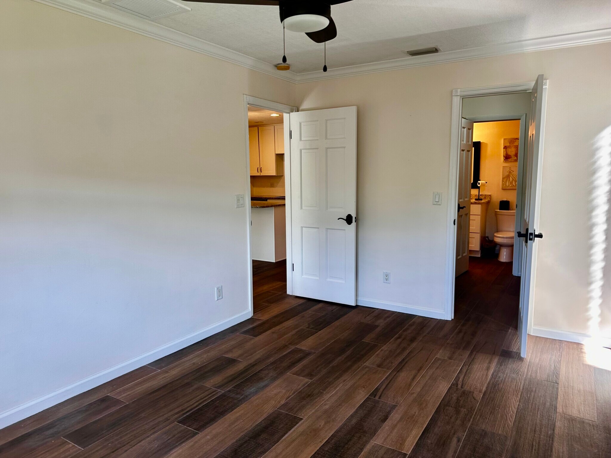 Building Photo - 1815 Robalo Dr