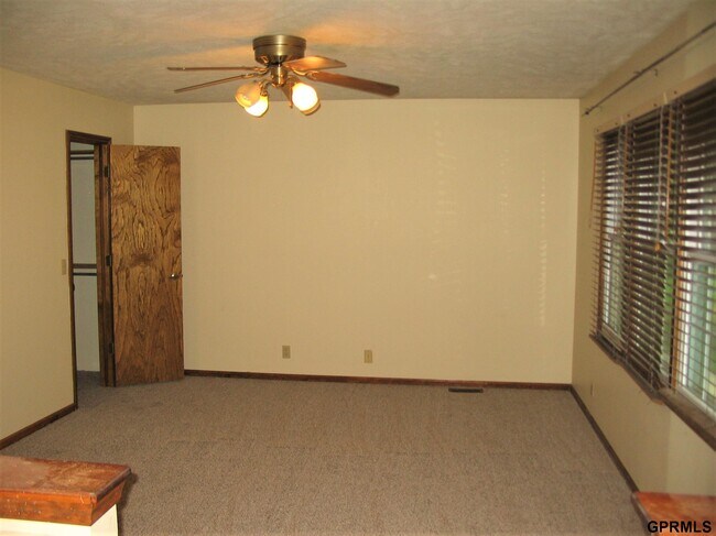 Building Photo - 303 Pierce St