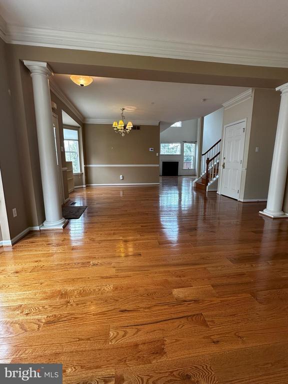 Building Photo - 147 Fringetree Dr