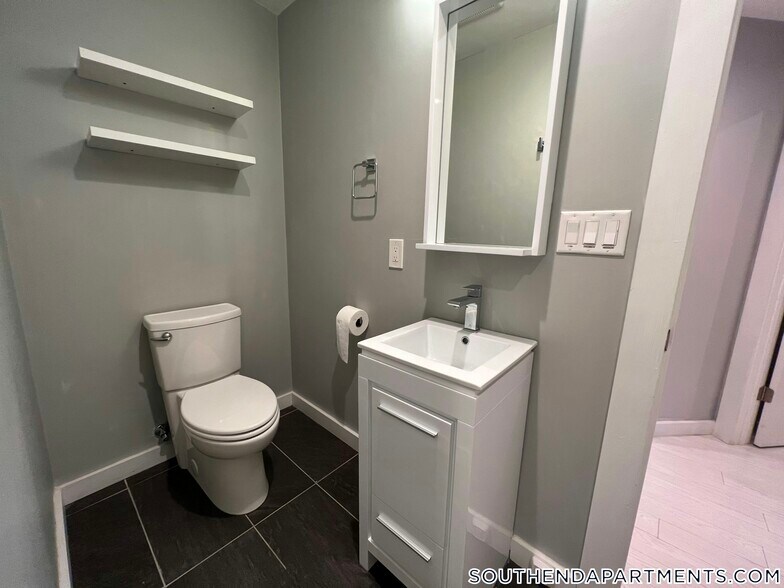 Building Photo - 469 Massachusetts Ave