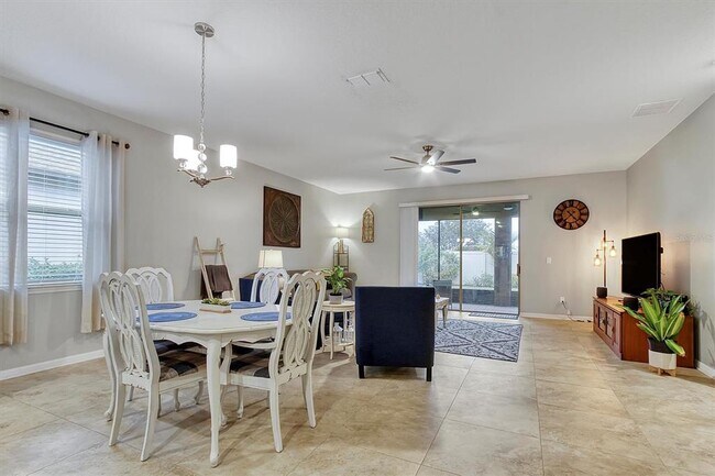 Building Photo - 5611 Barletta Dr