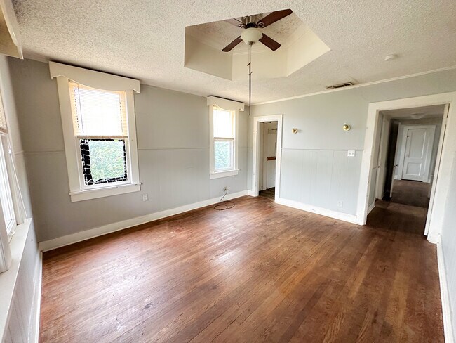 Building Photo - 1912 20th St