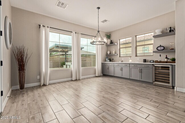 Building Photo - 11807 W Pkwy Ln