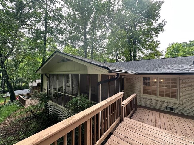 Building Photo - 4794 Cambridge Dr