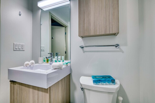 Building Photo - 82 Ames St